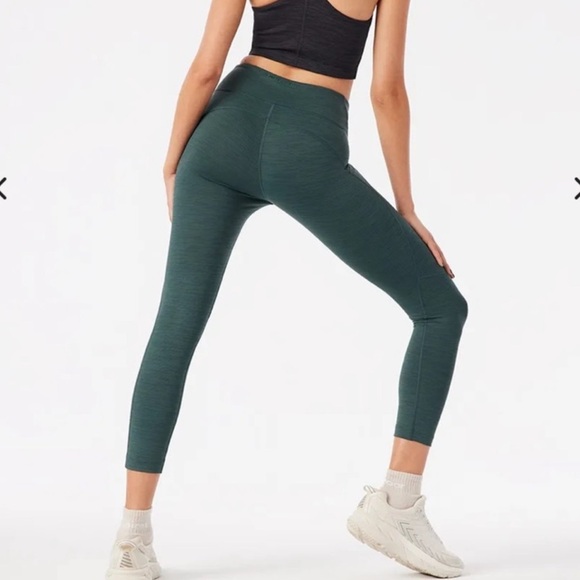 Outdoor Voices TechSweat™ Core 3/4 Legging size M - Picture 1 of 8